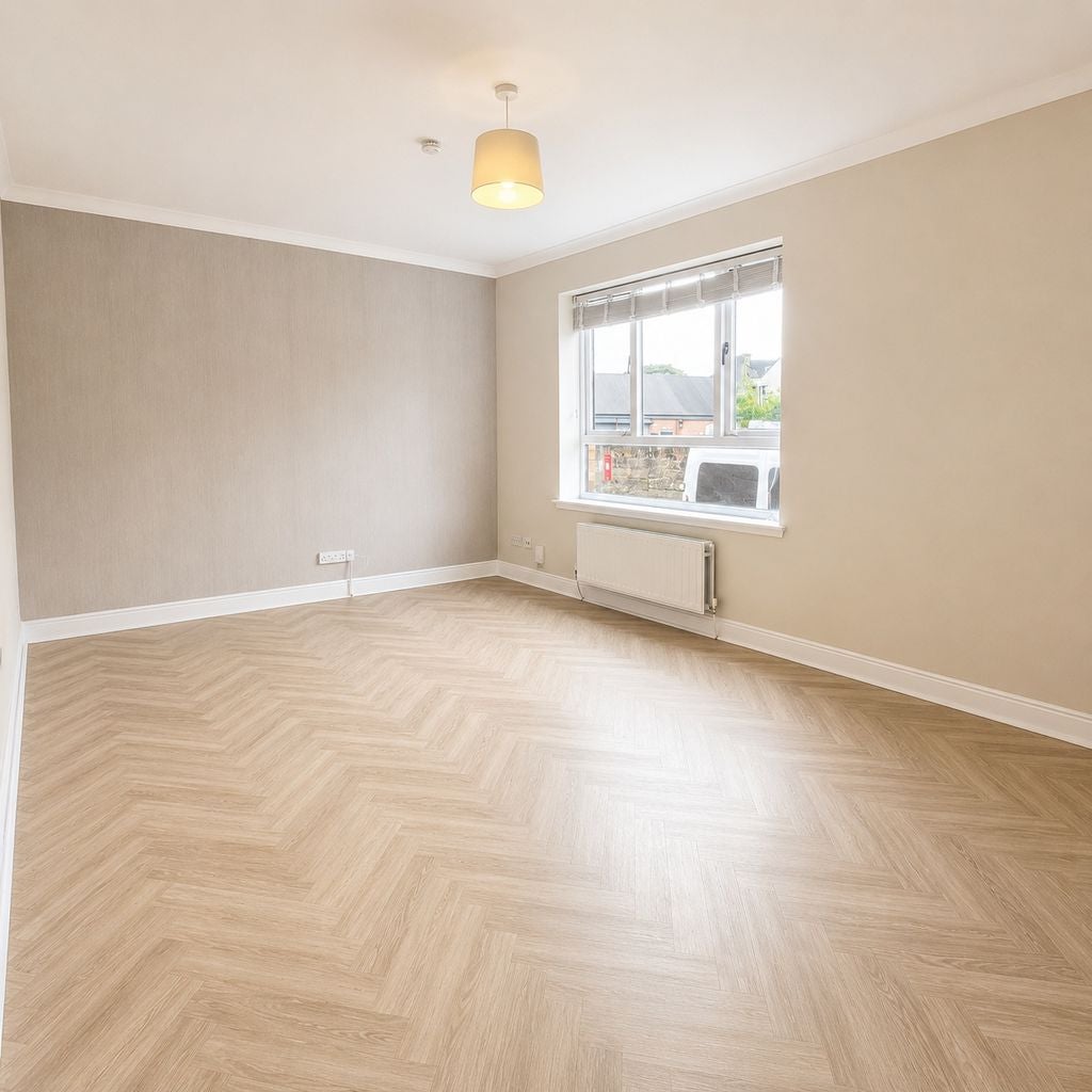 Flat Poindfauld Terrace in Dumbarton