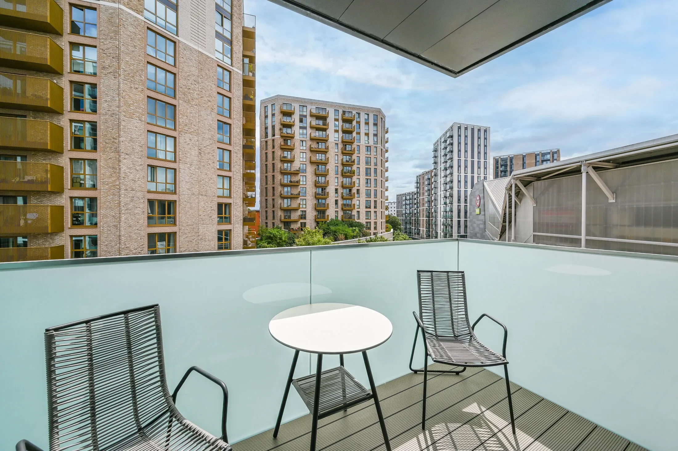 Flat Lionel Road South in Greater London