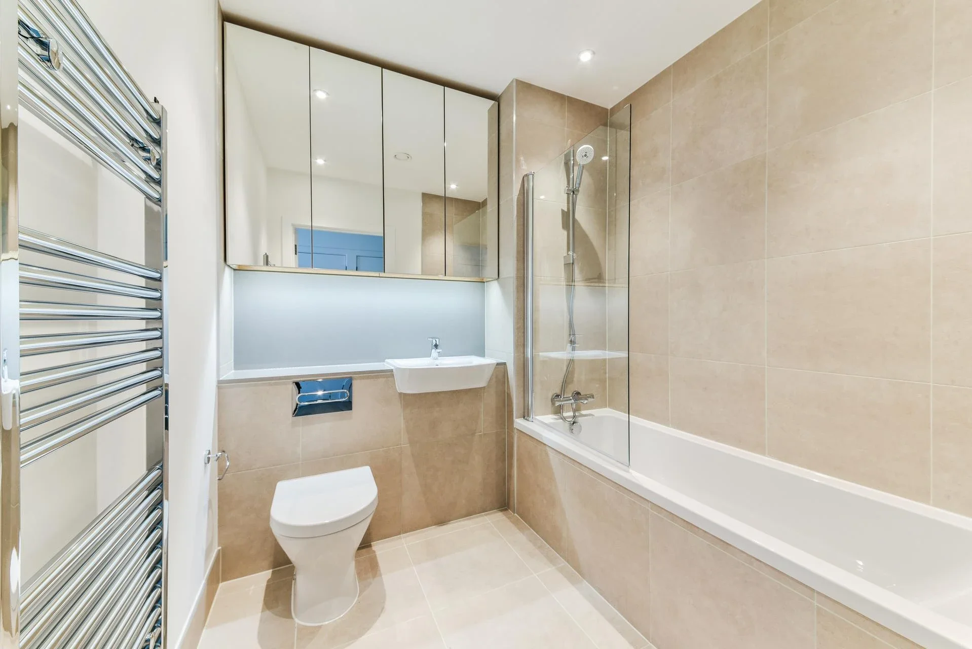 Flat Arniston Way in Greater London