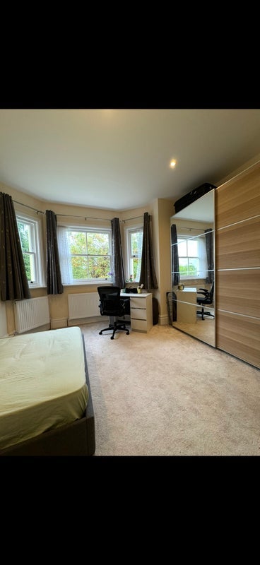 Room Leigham Court Road in Greater London