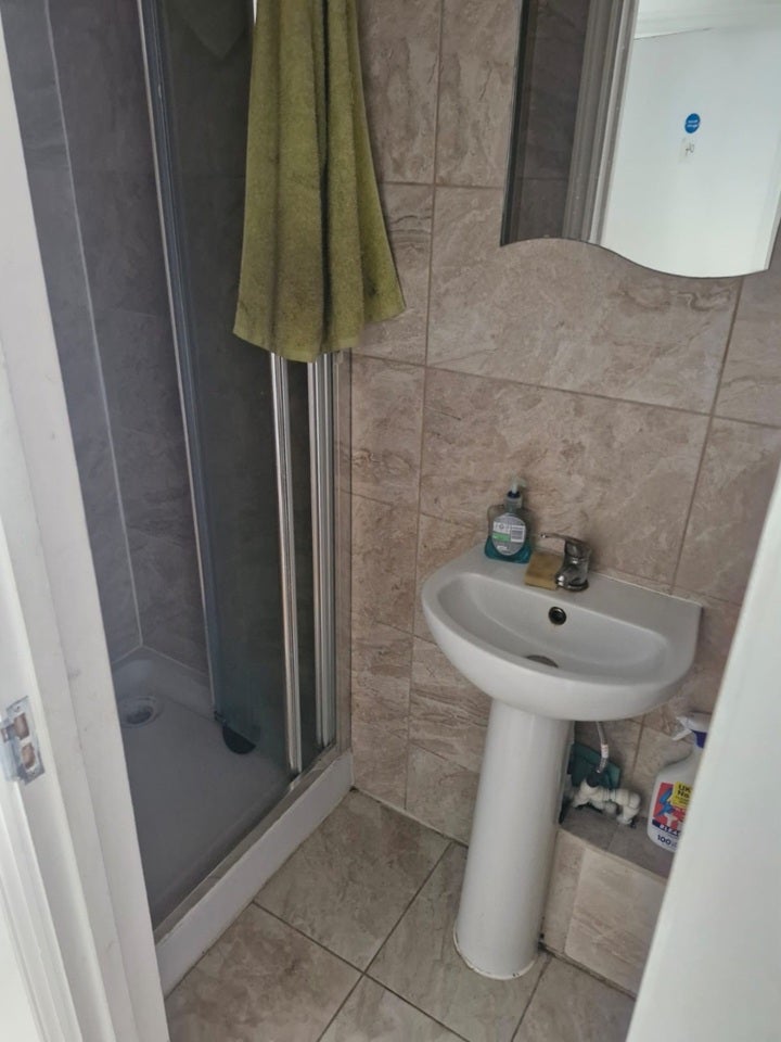 Room Stratford Road in Milton Keynes