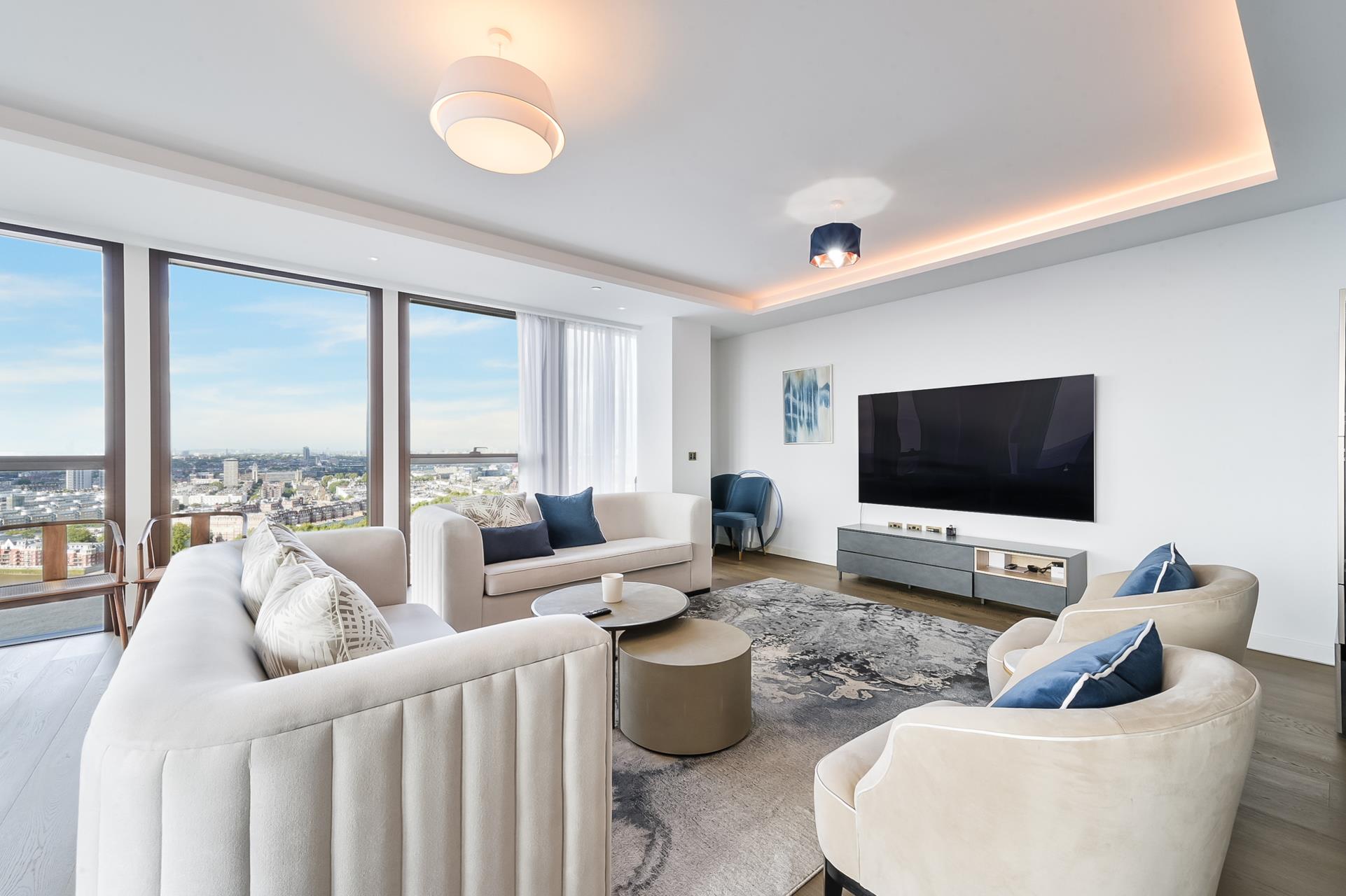 Flat Carnation Way in Greater London