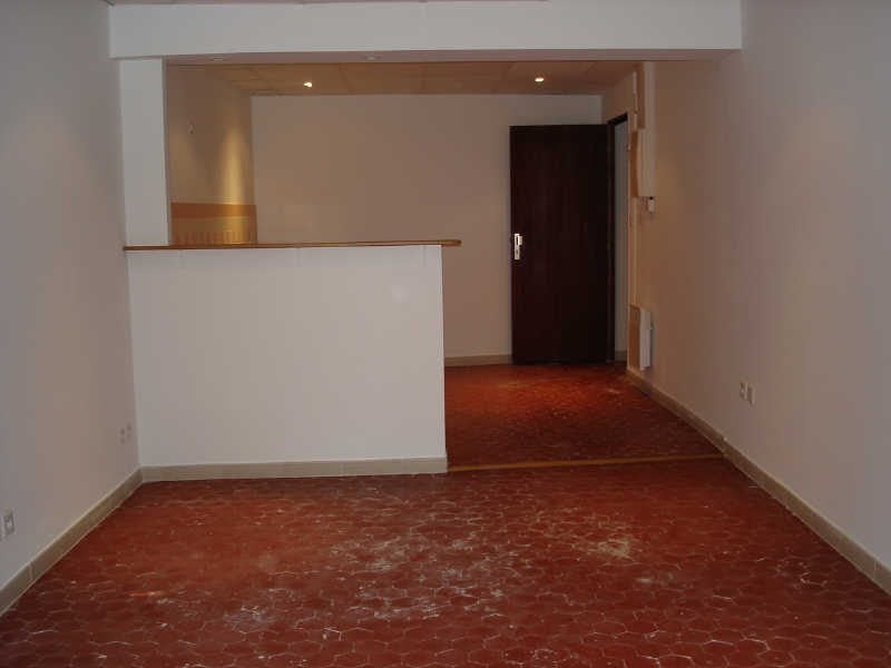 Flat Rue Hélène Boucher in Miramas