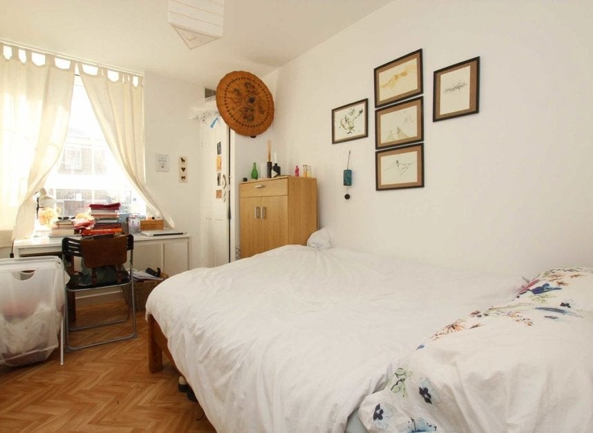 Flat Maygood Street in Greater London