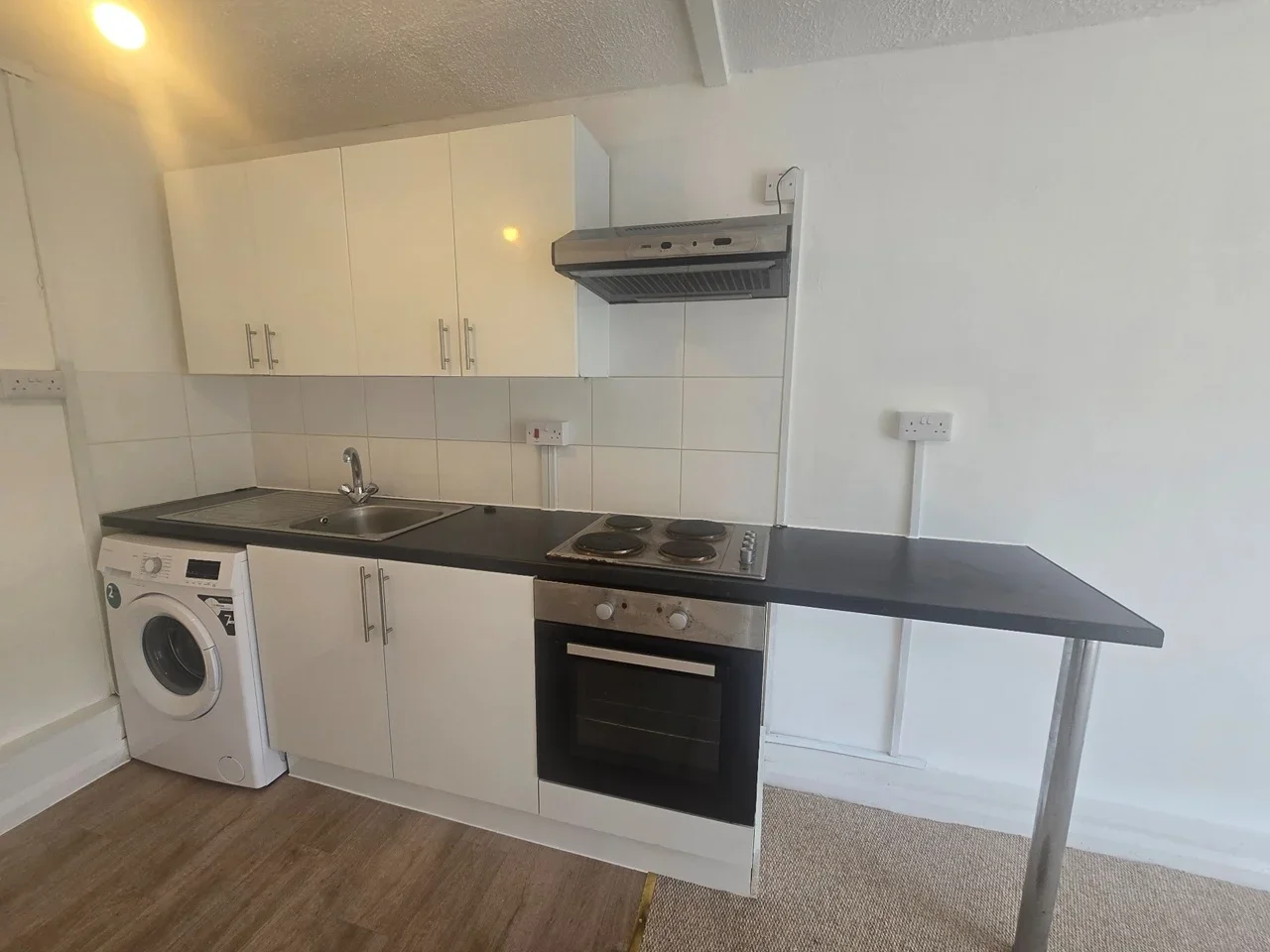 Flat Upper Sheridan Road in Greater London
