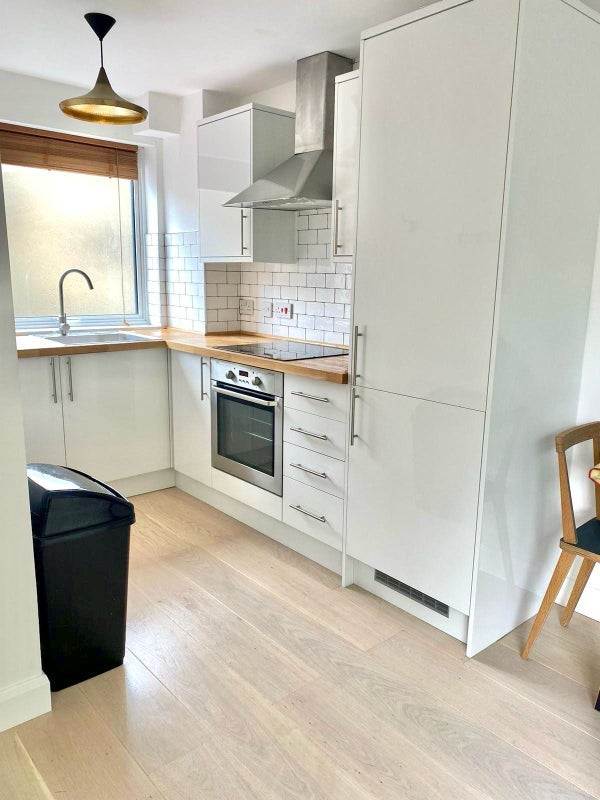 Flat Shacklewell Street in Greater London