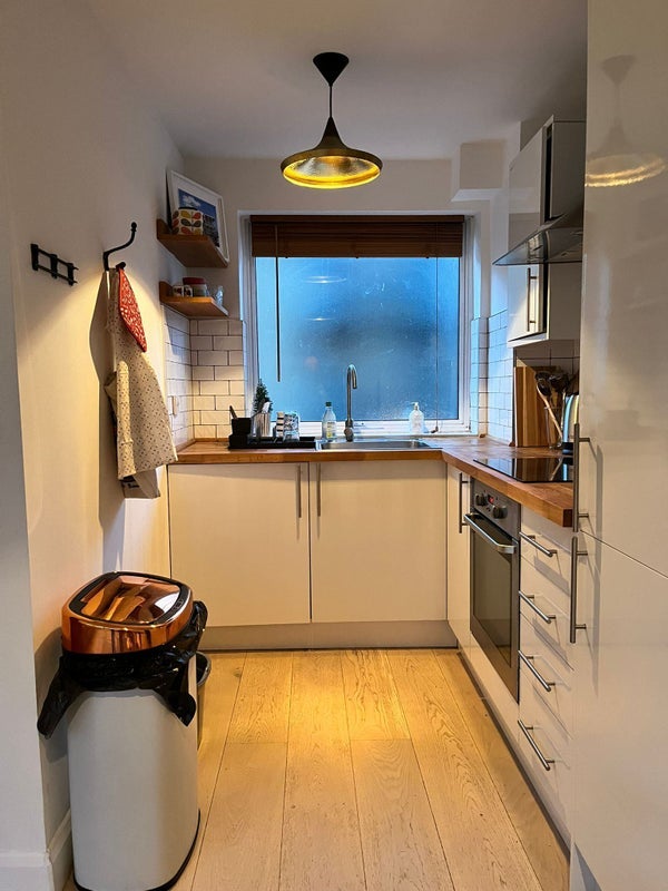 Flat Shacklewell Street in Greater London