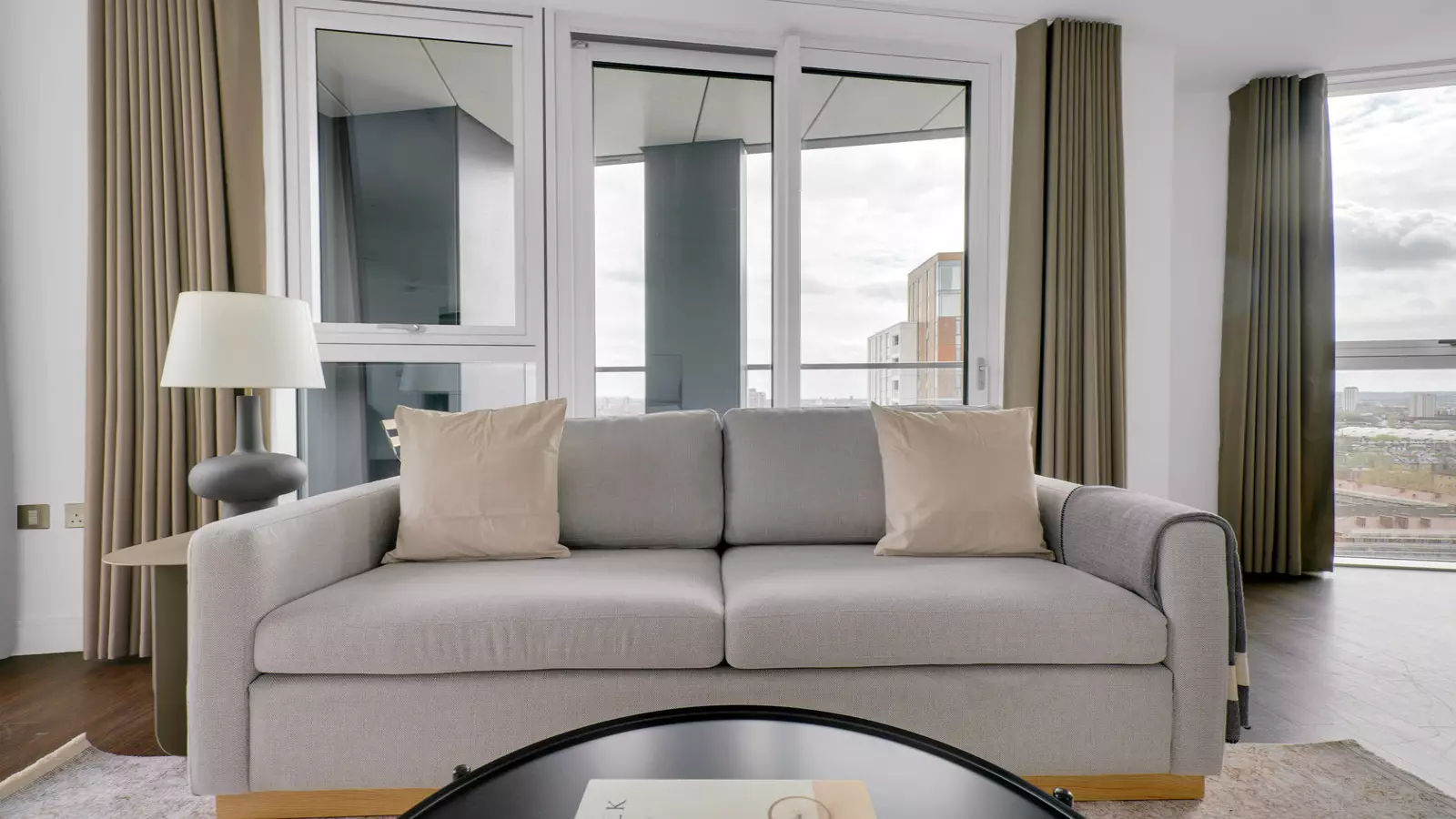 Flat Wandsworth Road in Greater London