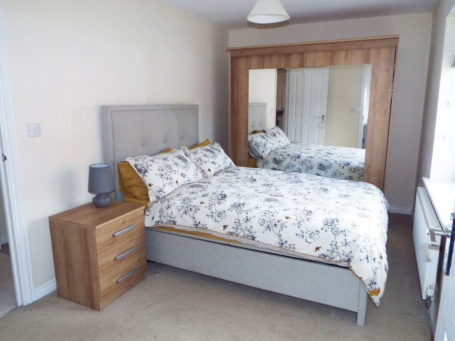 Flat Sharpham Road in Glastonbury