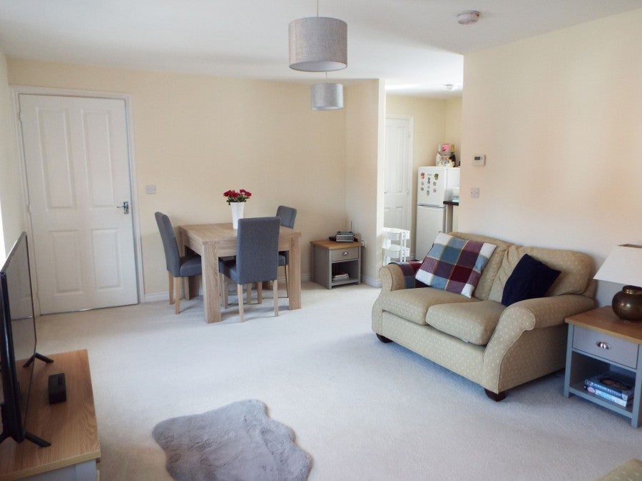 Flat Sharpham Road in Glastonbury