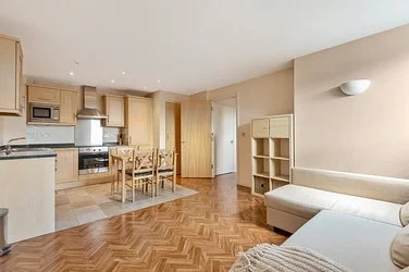 Flat Great Dover Street in Greater London