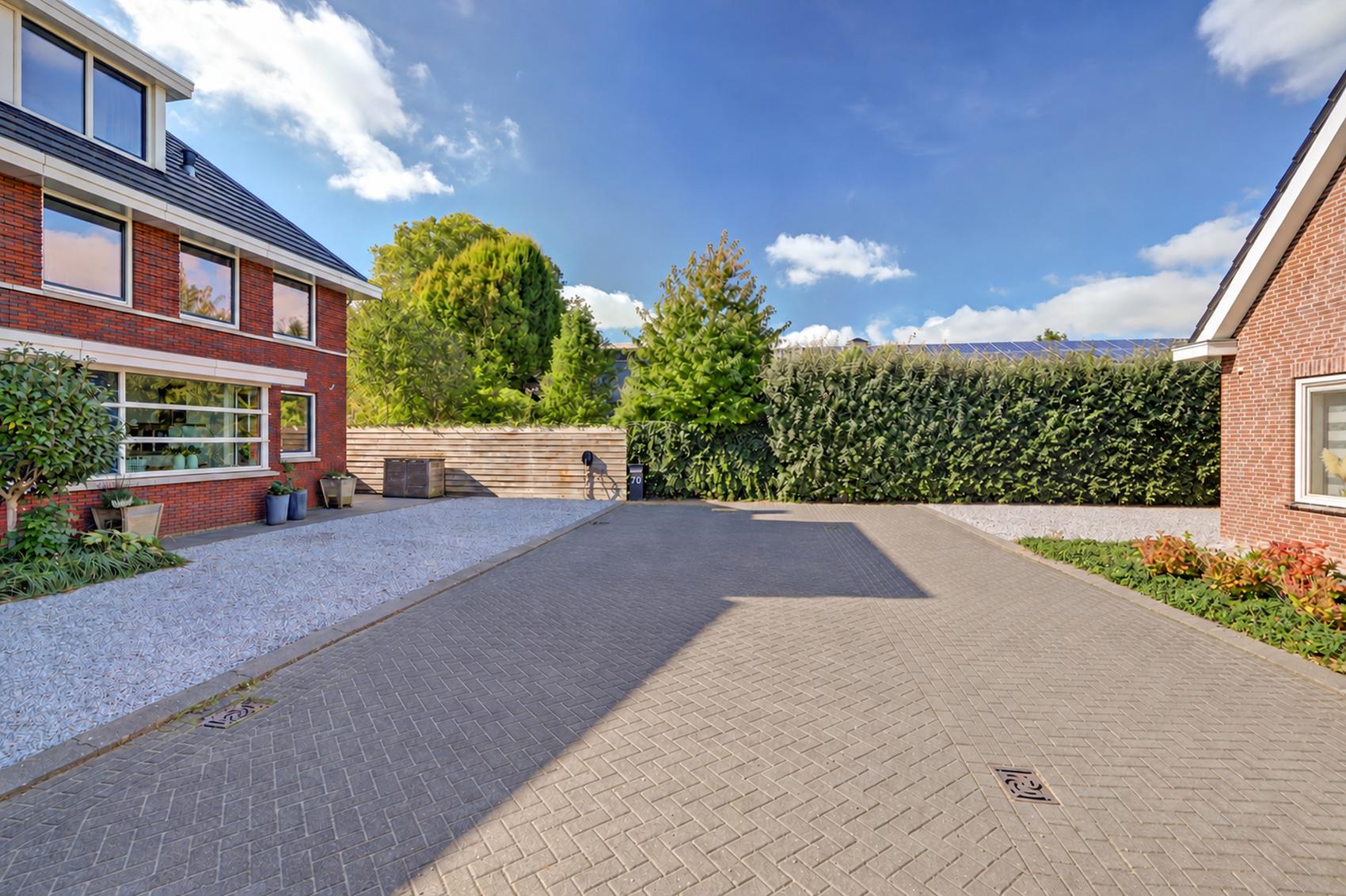 Twee-onder-één-kap te koop: De Horsten 70, Bleiswijk