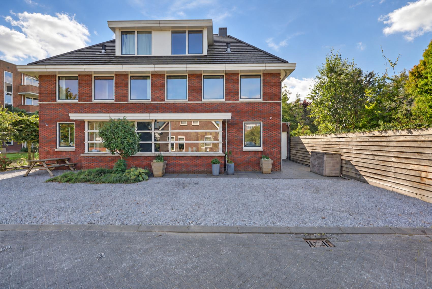 Twee-onder-één-kap te koop: De Horsten 70, Bleiswijk