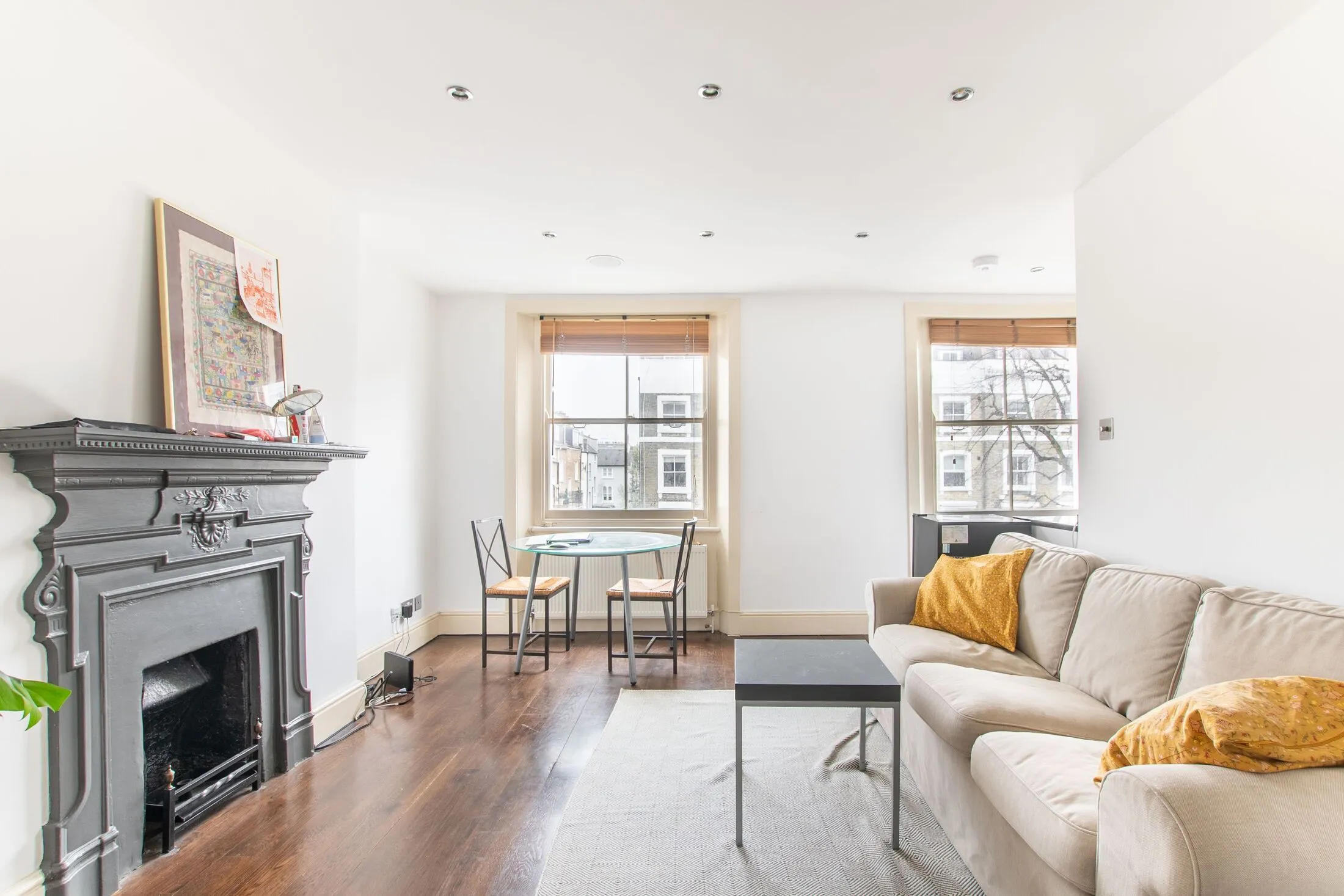 Flat Courtnell Street in City of Westminster