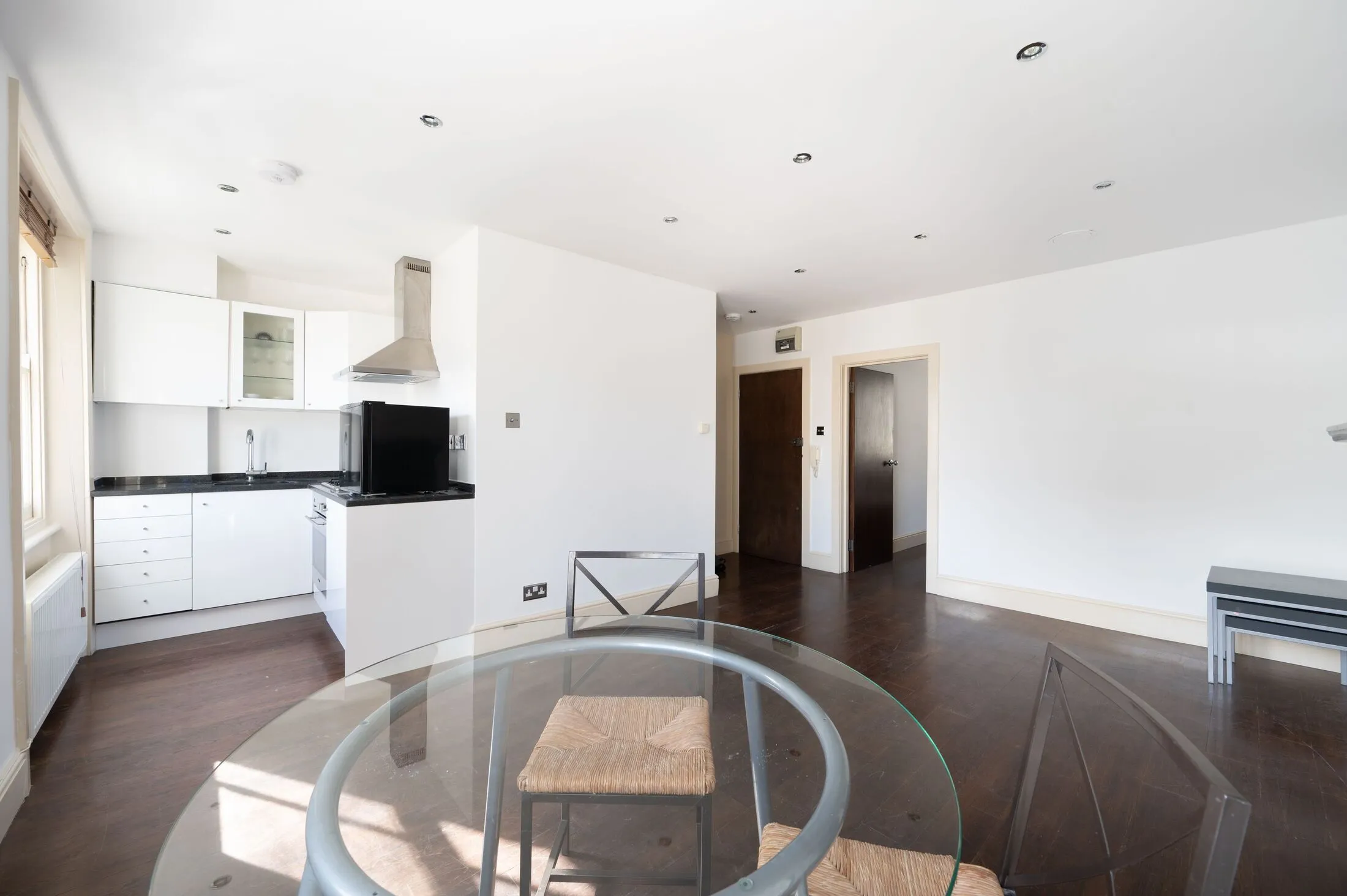 Flat Courtnell Street in City of Westminster