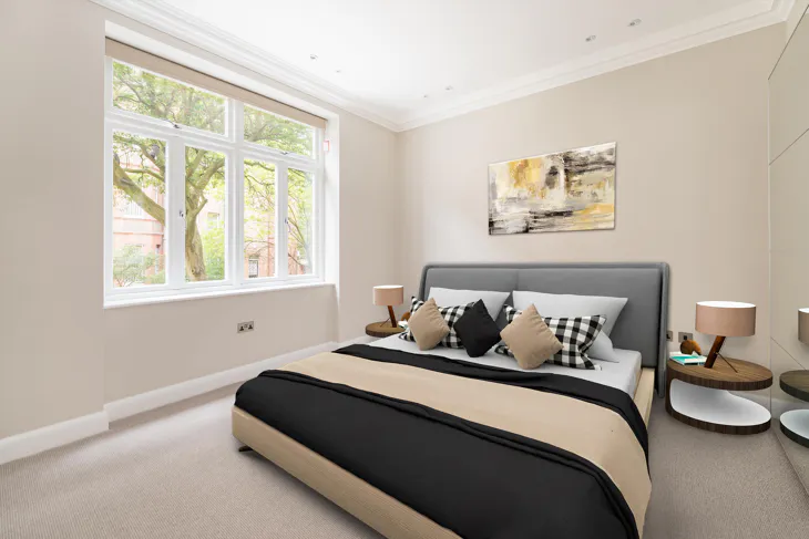 Flat Rosary Gardens in Greater London