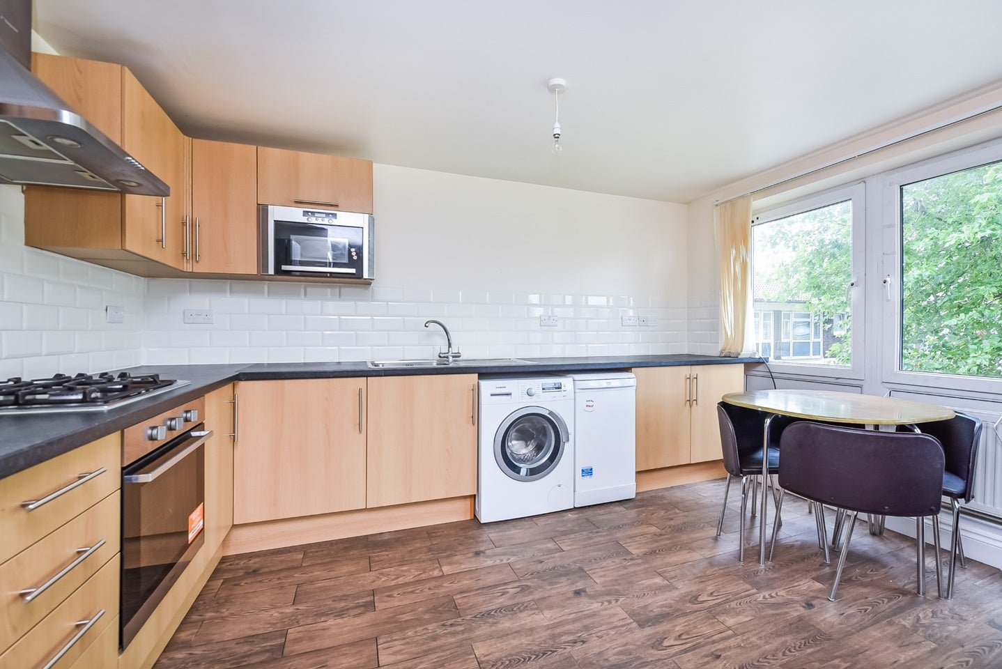 Flat Creswick Walk in Greater London