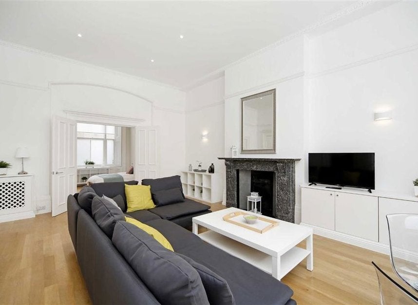 Flat Elvaston Place in Greater London