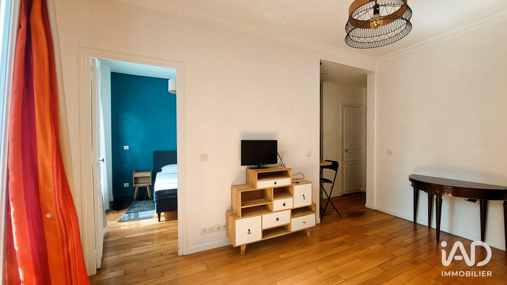 Appartement Rue du Mont Cenis à Paris