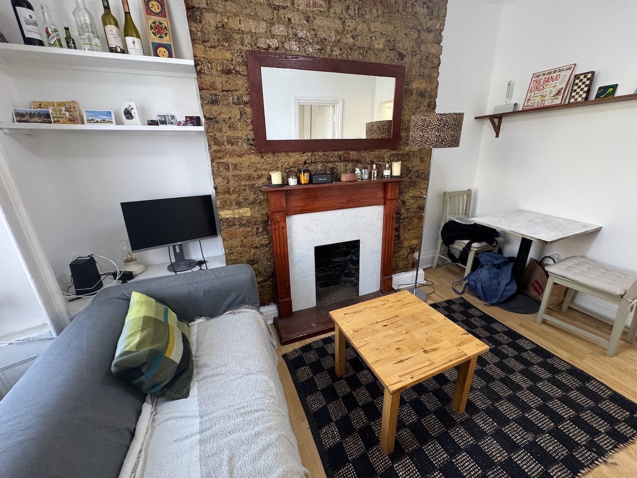 Flat Kentish Town Road in Greater London