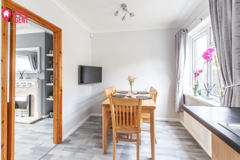 Flat Coller Crescent in Dartford