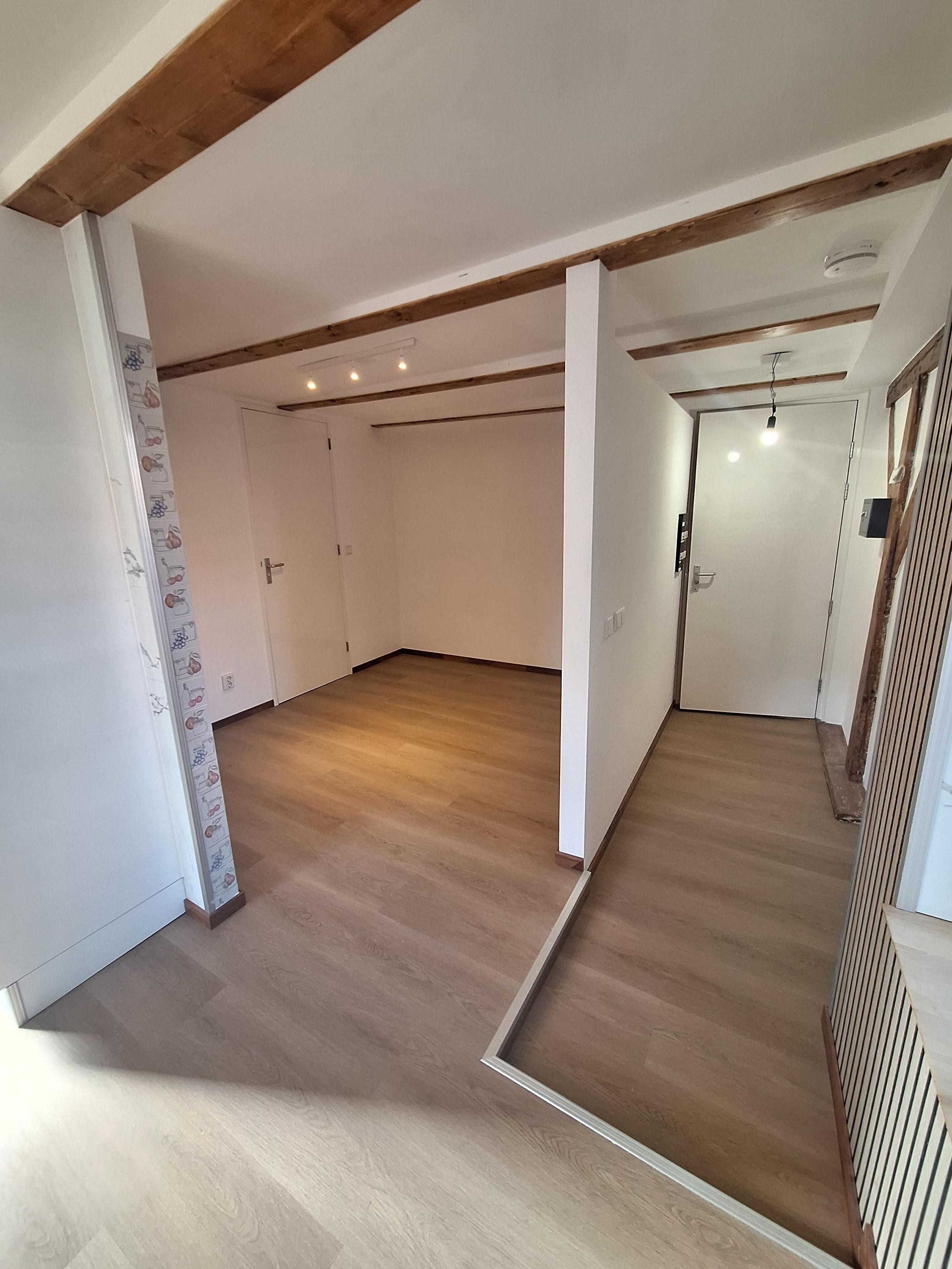 Studio te huur: Burgwal 25C, Delft