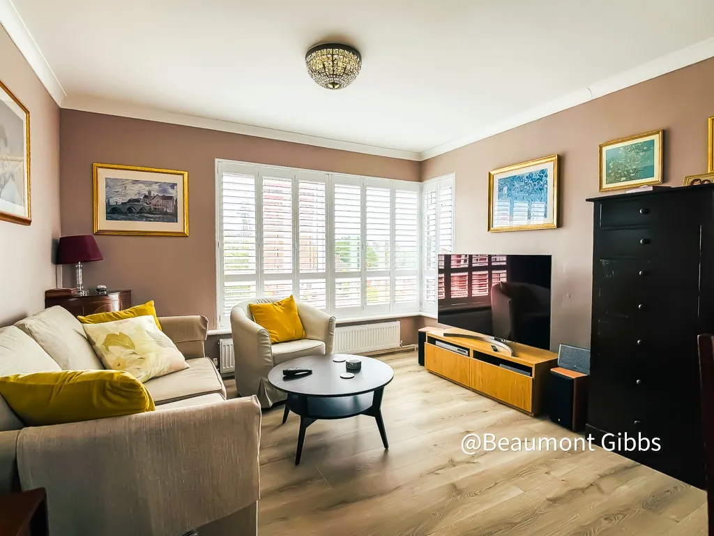 Flat Cleanthus Close in Greater London