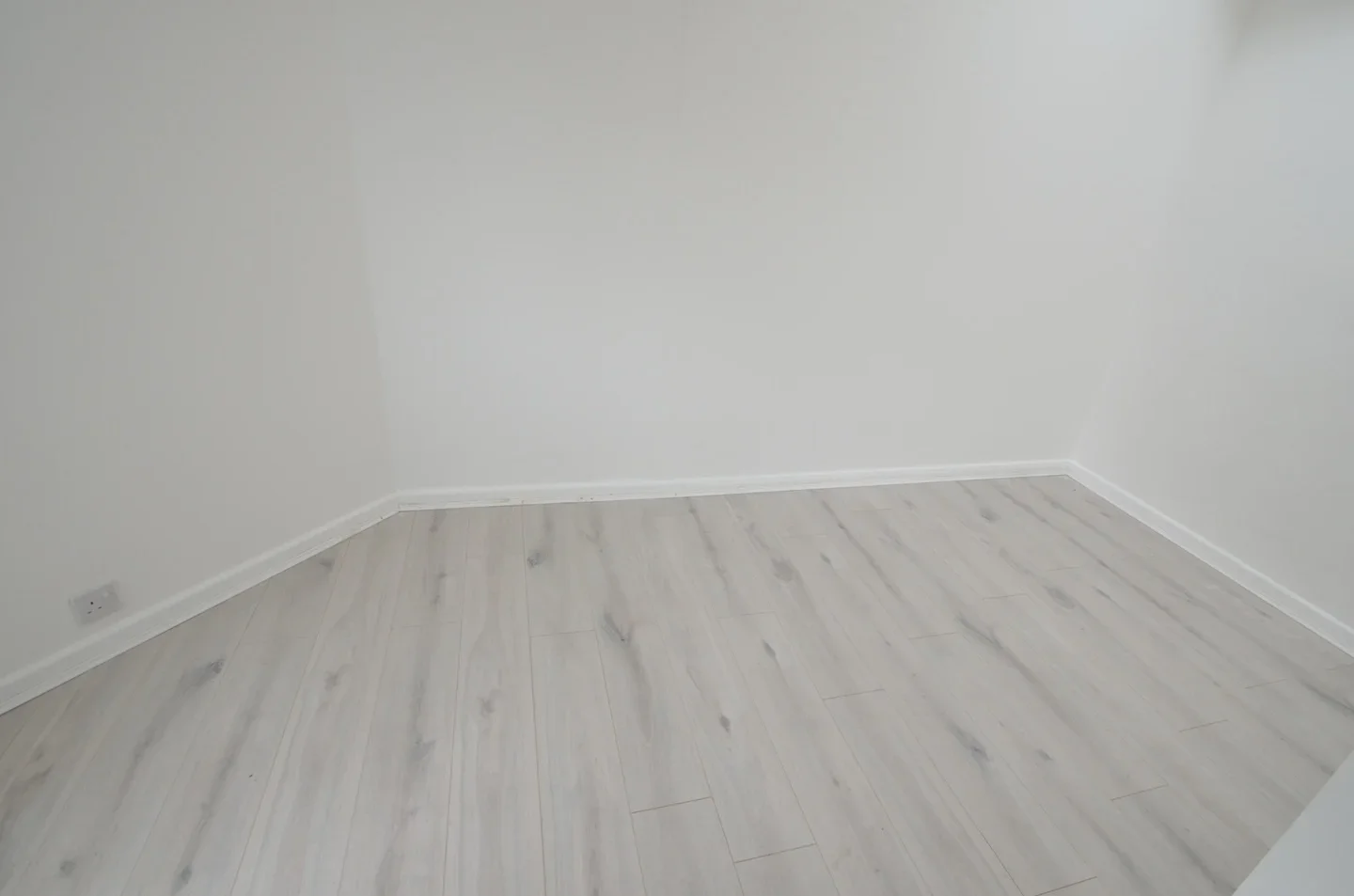 Flat Chingford Road in Greater London