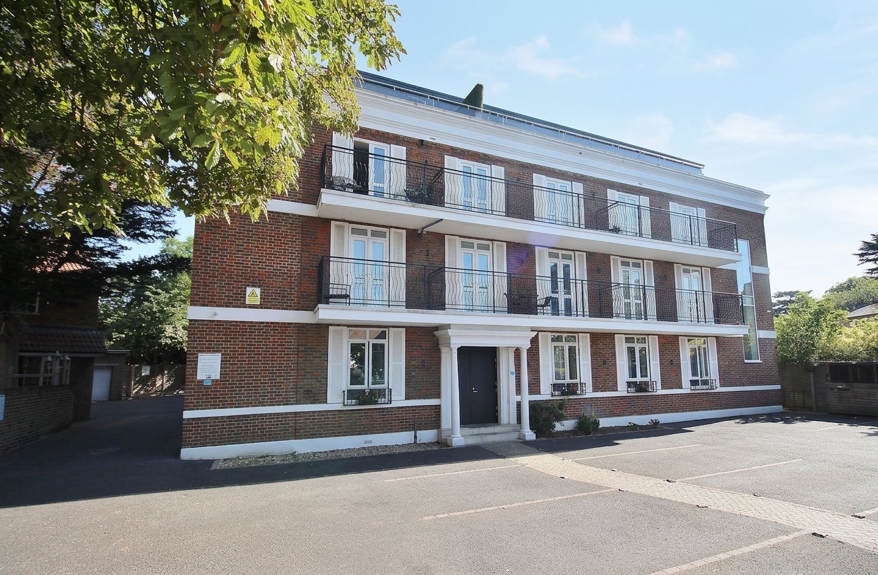 Flat The Grove in Greater London