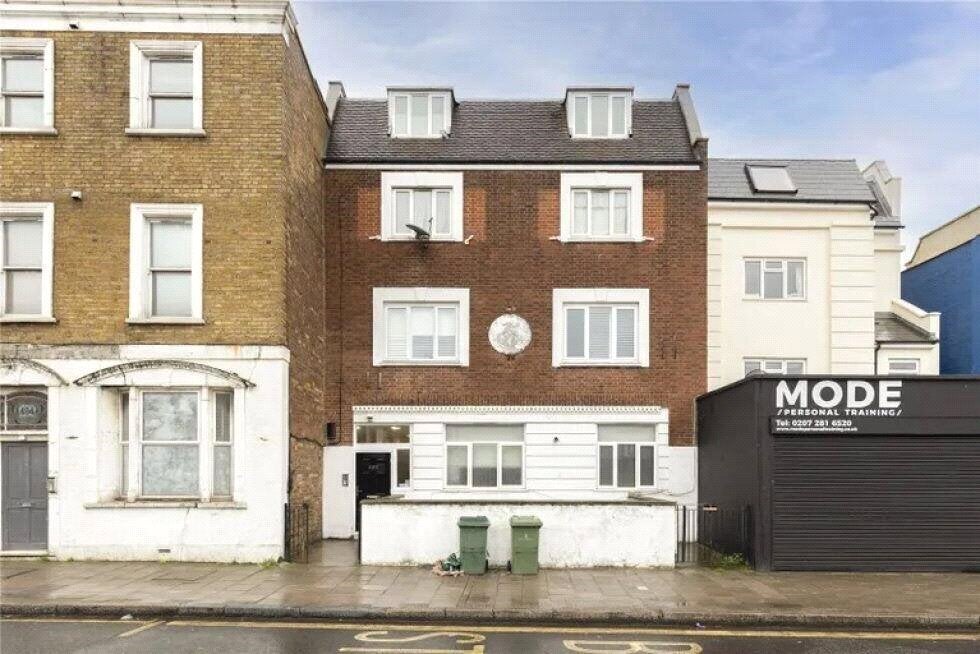 Flat Tufnell Park Road in Greater London