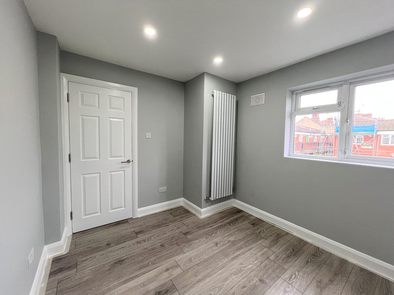 Flat Harrington Road in Greater London