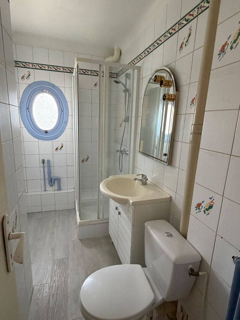 Flat Rue Leverrier in Caen