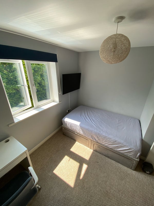 Room Hobart Close in Chelmsford