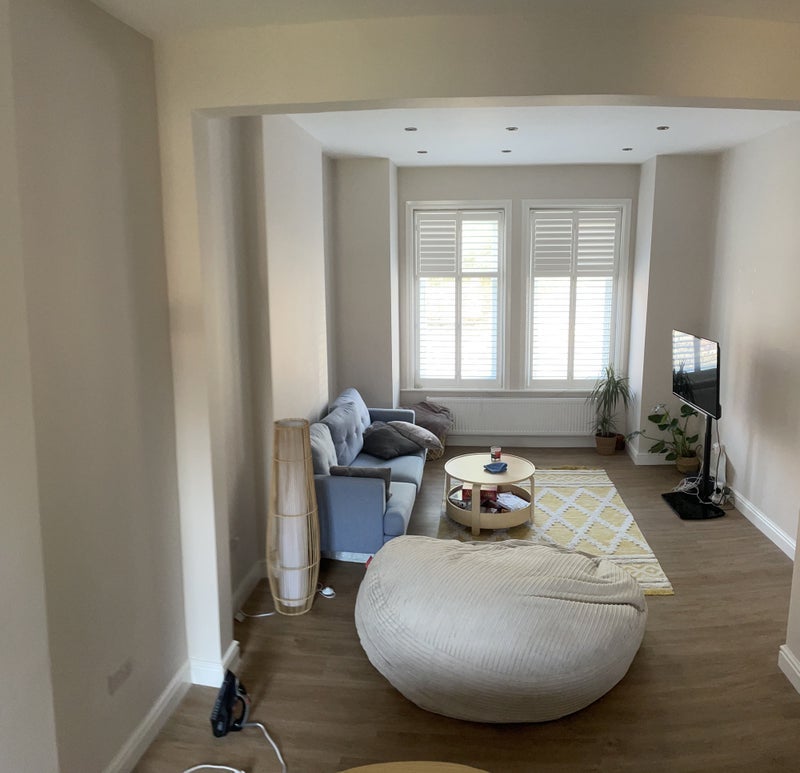 Room Hailsham Avenue in Greater London