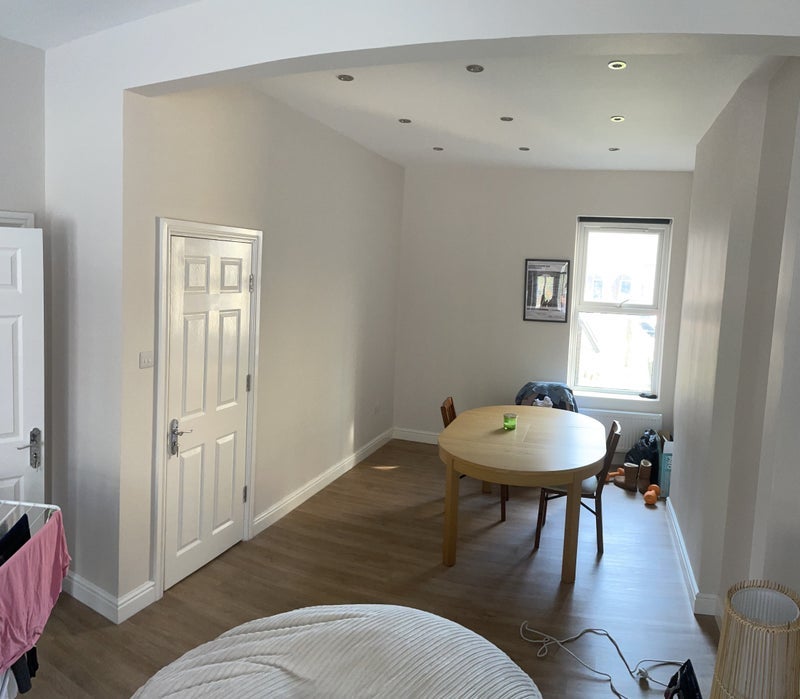 Room Hailsham Avenue in Greater London