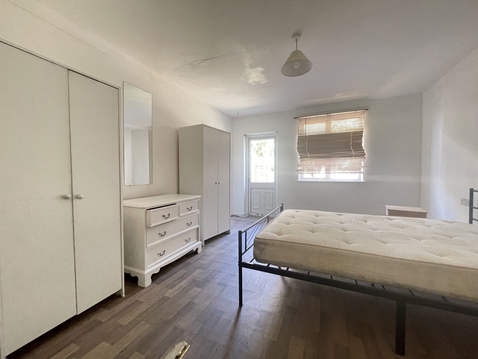 Flat Mansfield Road in Greater London