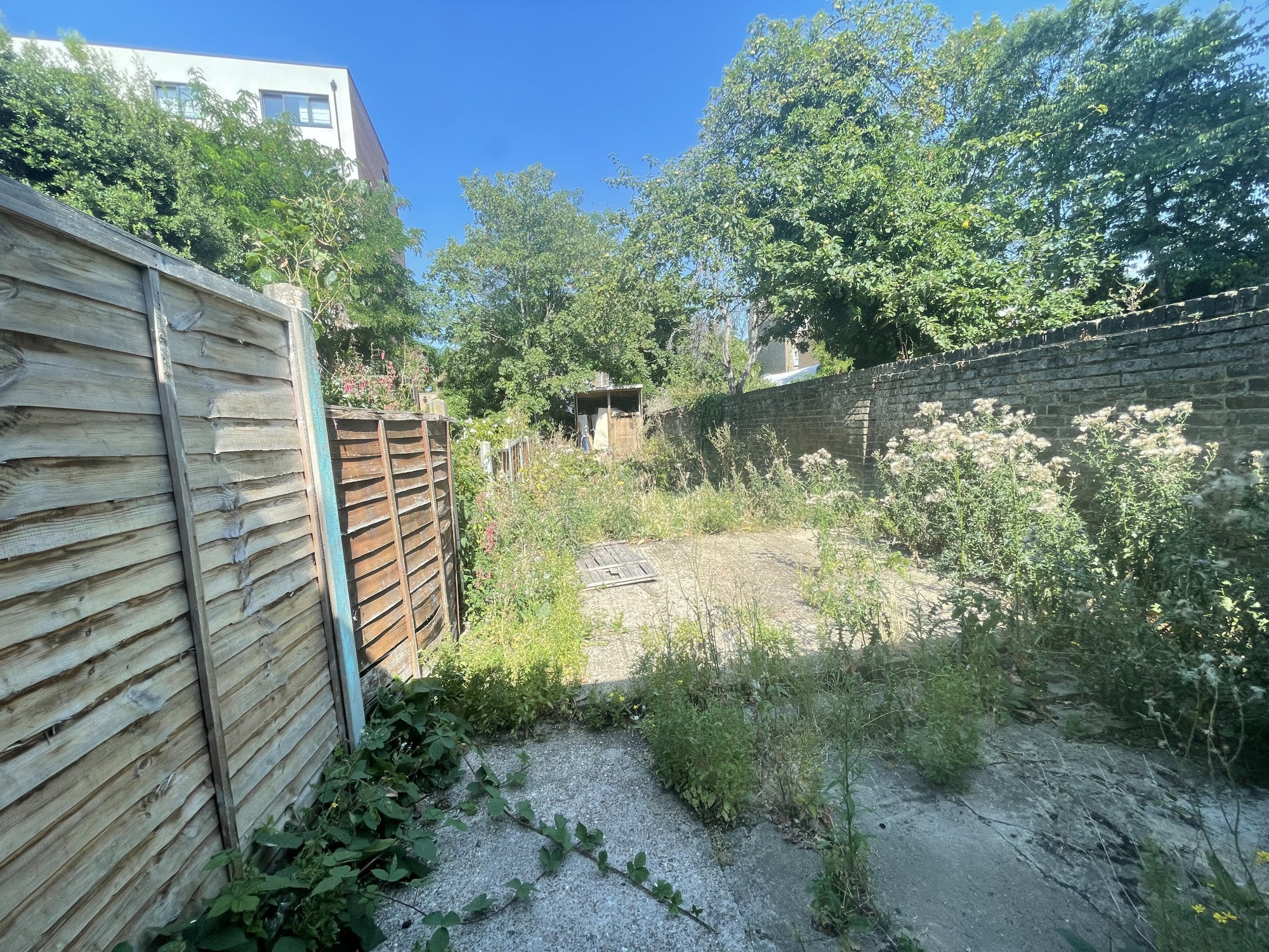 Flat Mansfield Road in Greater London
