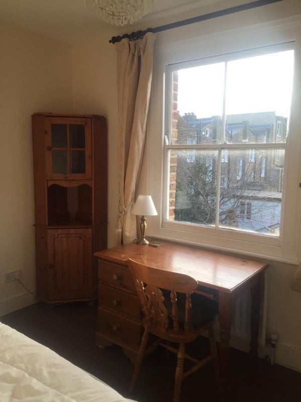 Room Hornsey Road in Greater London