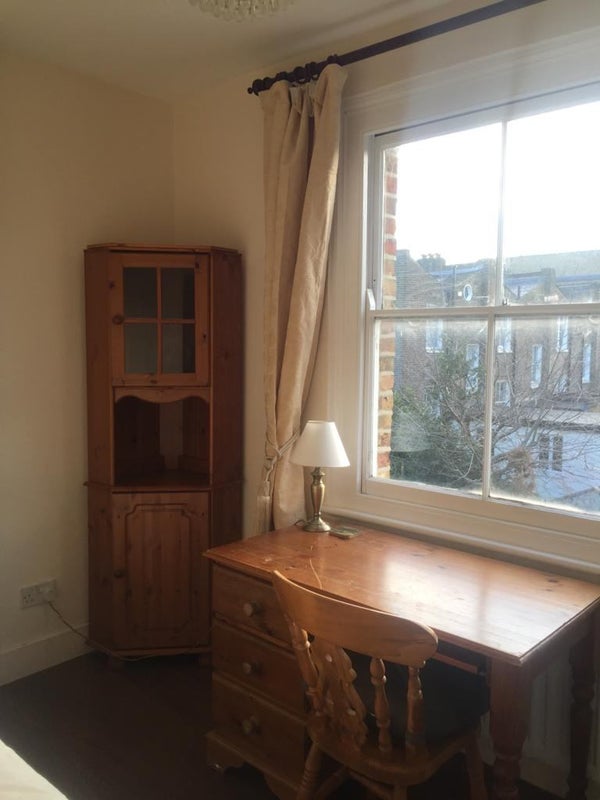 Room Hornsey Road in Greater London