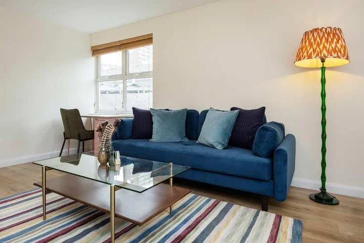 Flat Barker Drive in Greater London