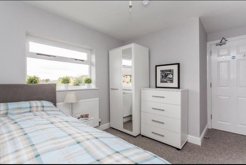 Room Westmorland Road in Maidstone