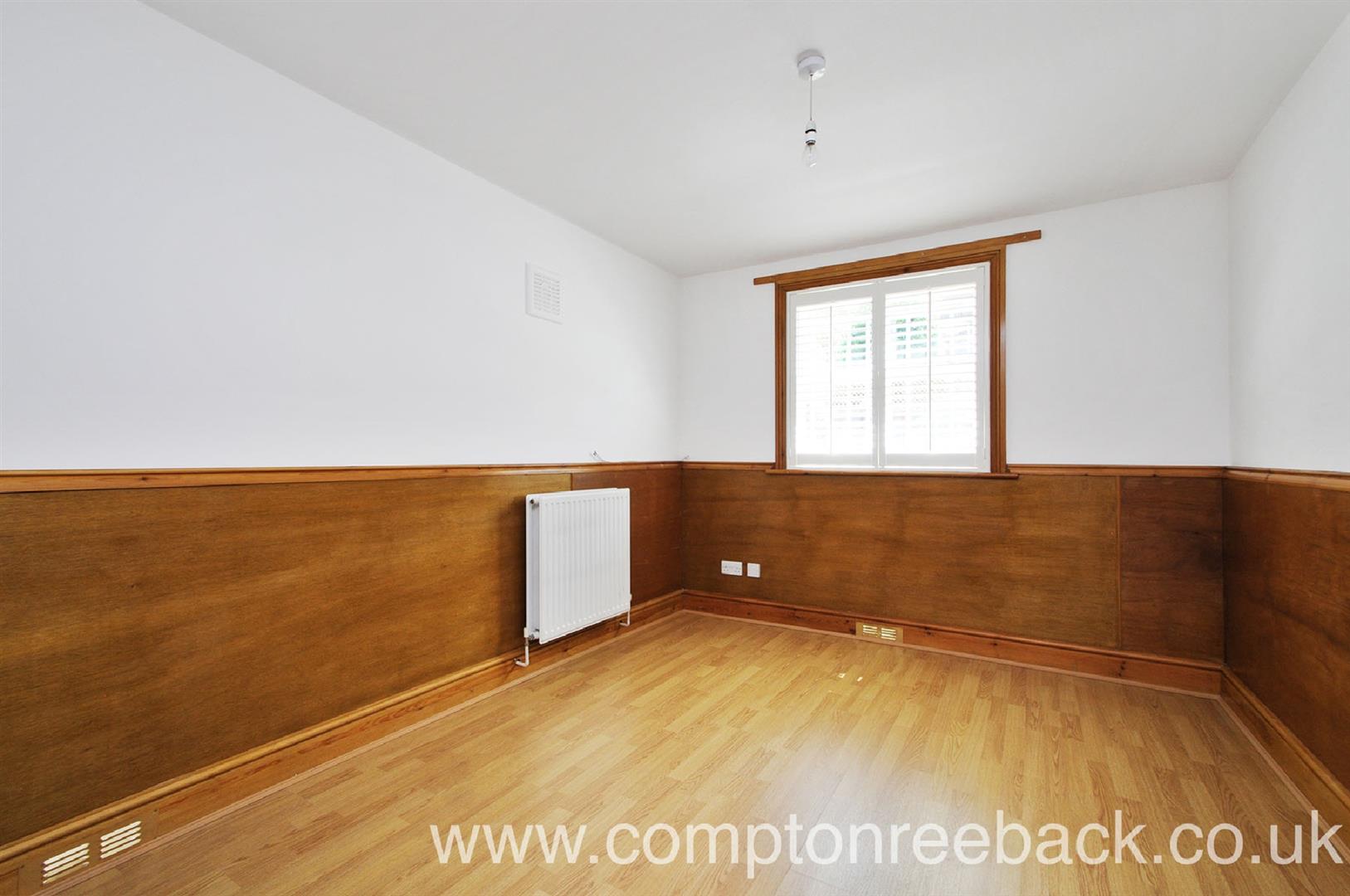 Flat Lydford Road in City of Westminster