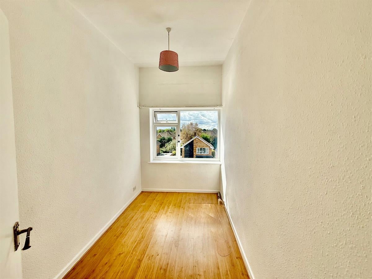 Flat Blackwood Road in Walsall