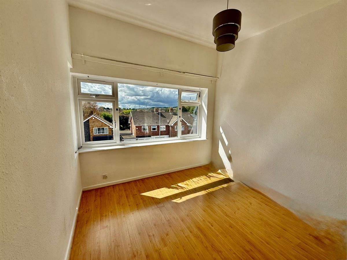 Flat Blackwood Road in Walsall