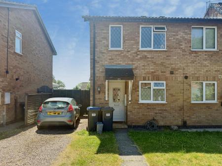 House Stirling Avenue in Hinckley and Bosworth