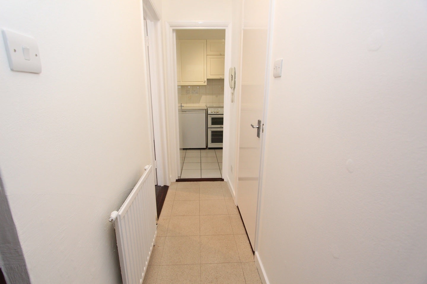 Flat Mornington Avenue in Greater London