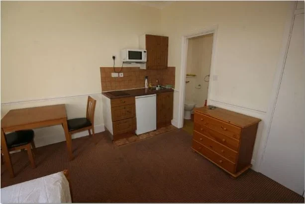 Flat Westbourne Park Road in Greater London
