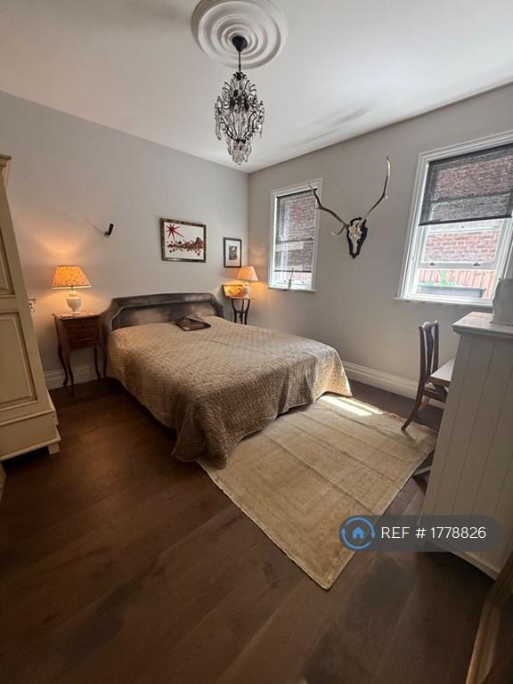 Room Acton Lane in Greater London