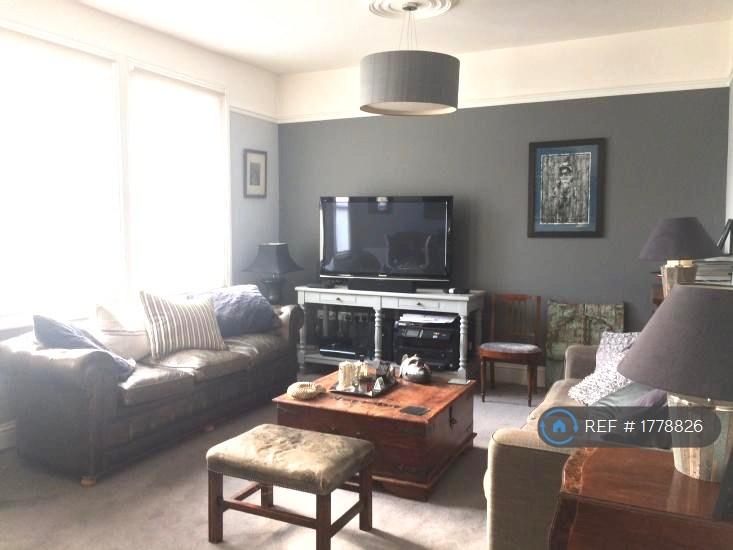 Room Acton Lane in Greater London