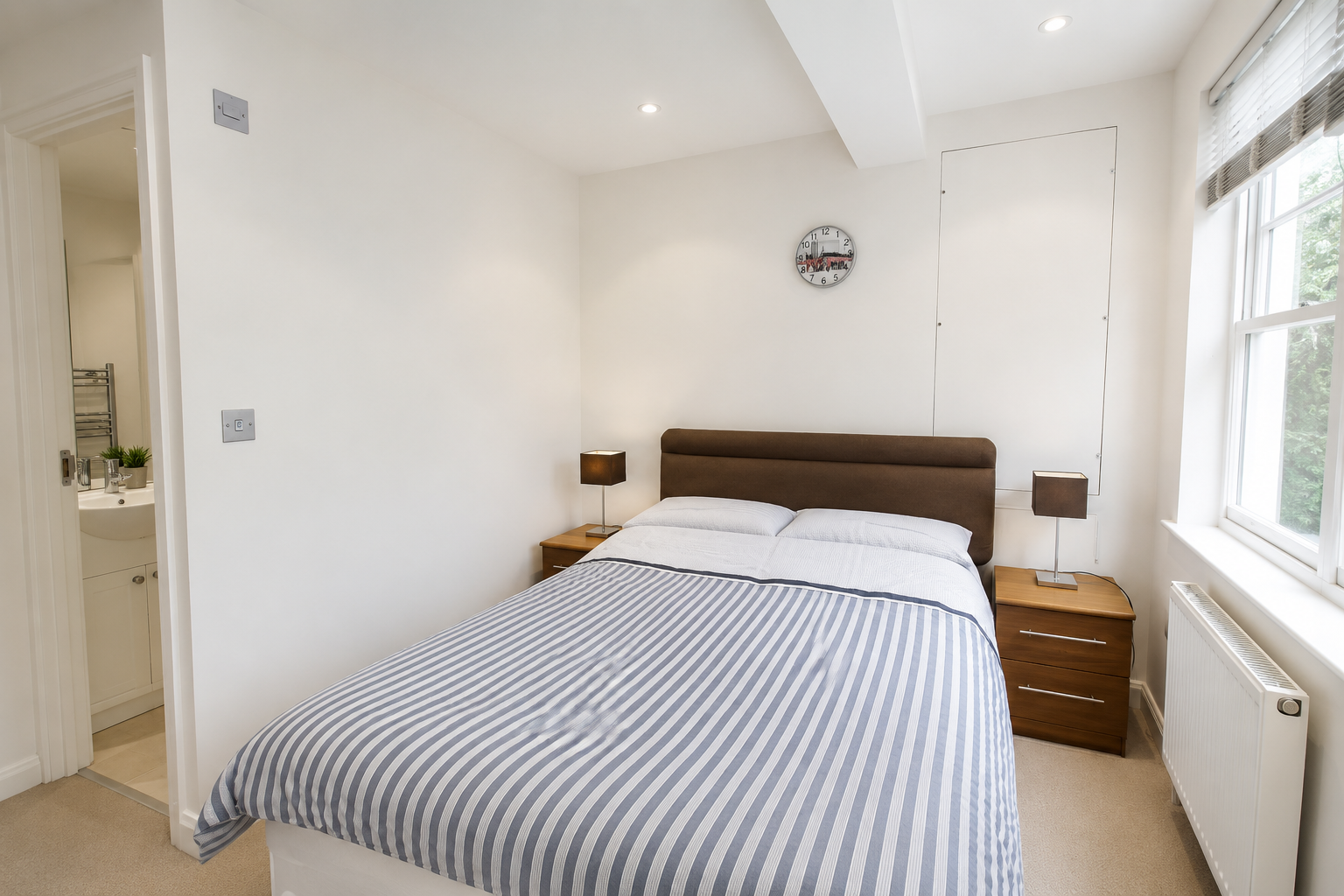Flat Sloane Avenue in Greater London